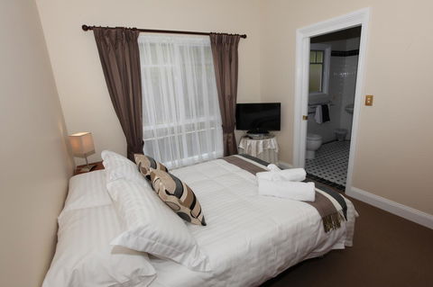 House On The Hill Bed And Breakfast - VIC Tourism 39