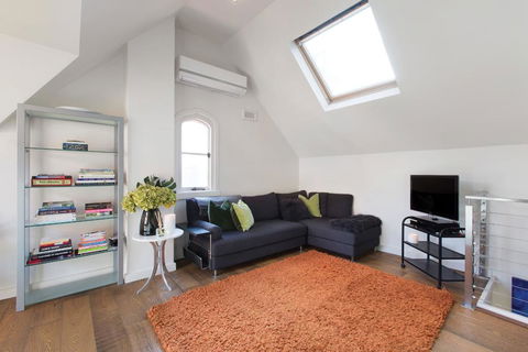 New York Loft Style Apartment 4 Km To CBD - VIC Tourism 2