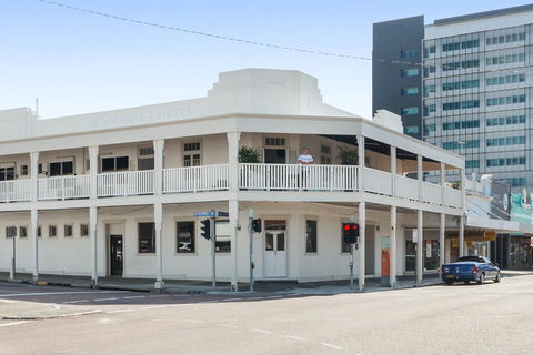 Newmarket Hotel - VIC Tourism 2