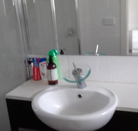 Nice single room in modern townhouse - VIC Tourism
