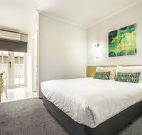 Nightcap at Skyways Hotel - VIC Tourism
