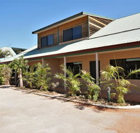 Ningaloo Breeze Villa 7 - 3 Bedroom Fully Self-Contained Holiday Accommodation - VIC Tourism