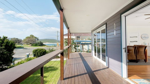 No. 1 Fingal Bay Beach House - The Little Abode - VIC Tourism 0