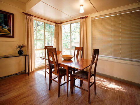 Noonameena Cottage - VIC Tourism 3