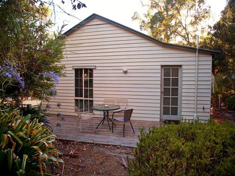 Noonameena Cottage - VIC Tourism 1