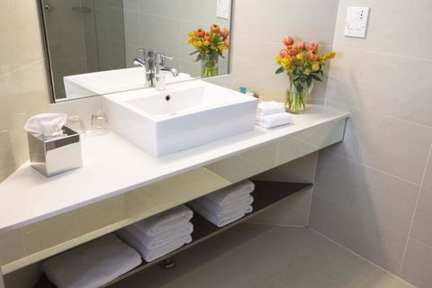 Novotel Sydney Olympic Park - VIC Tourism 1