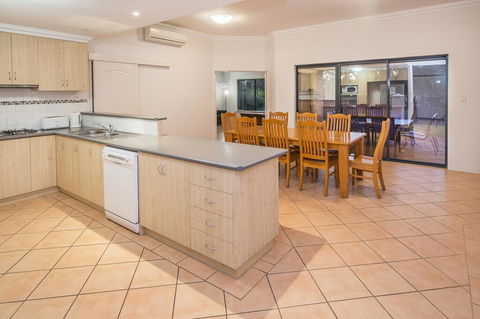 Nyes Nest - VIC Tourism 1