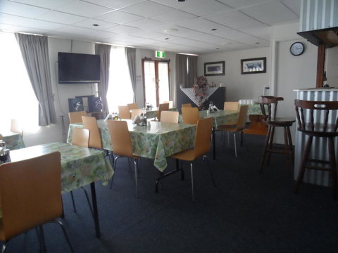 Oakey Motel - VIC Tourism 1