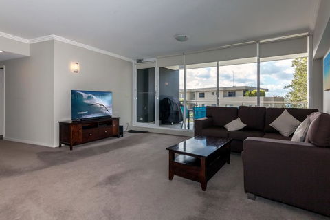 Oasis, Unit 3/5 Laman Street - VIC Tourism 0