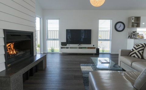 OCEAN & EARTH - VIC Tourism 2