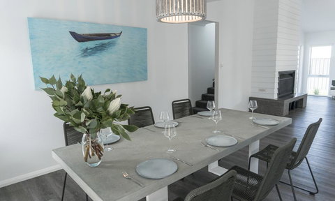 OCEAN & EARTH - VIC Tourism 1