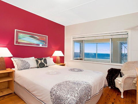 Ocean Blue Apartment Two - Oceanfront Apartment - VIC Tourism 2