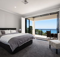 Ocean Break Coolum - VIC Tourism