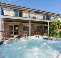 Ocean Breeze Retreat - with spa and space - VIC Tourism