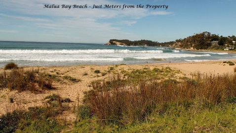 Ocean Front Malua Bay - VIC Tourism 0