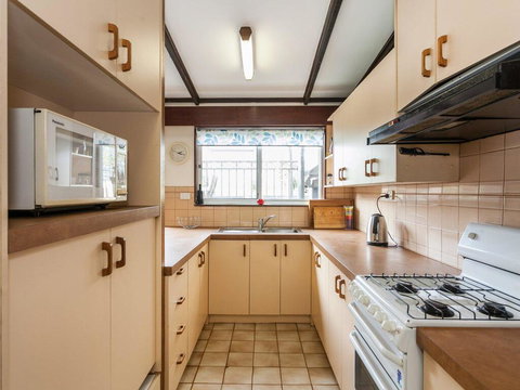 OCEAN SOUNDS - Anglesea - VIC Tourism 2