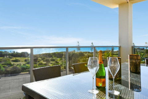 Ocean View Moana - VIC Tourism 1