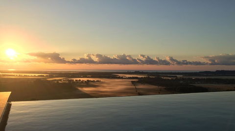 Ocean Vista Retreat Near Lennox Head & Byron Bay - VIC Tourism 3