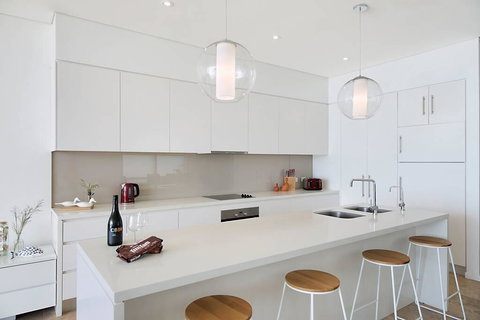 Oceanfront Penthouse, Stylish And Luxurious. - VIC Tourism 3