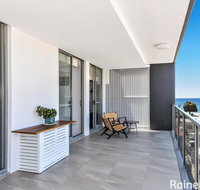 Oceans Edge 8 - 8/5 Campbell Crescent Terrigal - VIC Tourism