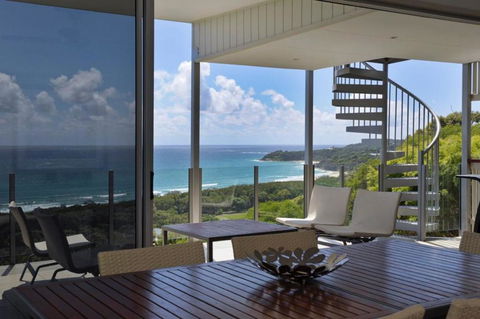 Oceanside 3 Bedrooms - VIC Tourism 2