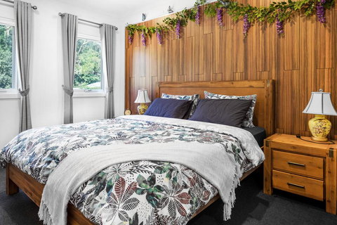 Olinda Village Apartment - A2 - VIC Tourism 1