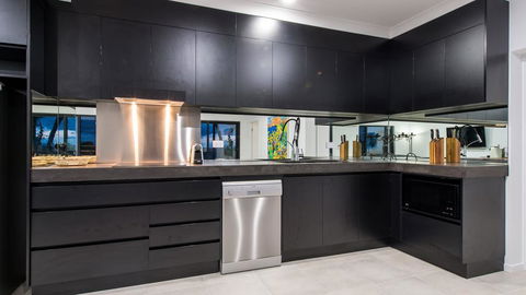Onestep Airlie Retreat - VIC Tourism 1