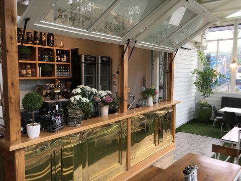 Oscars Hotel And Cafe Bar - VIC Tourism 0