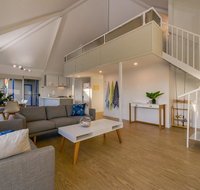 Osprey Holiday Village Unit 106 - Trendy 3 Bedroom Holiday Villa with a Pool in the Complex - VIC Tourism