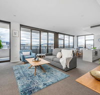 Oversized Luxe 1 Bedder - Amazing Barton - Gym - VIC Tourism