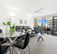 Pacific Resort in the Heart of Broadbeach - VIC Tourism
