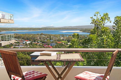 Pacific Tower Penthouse - VIC Tourism 0
