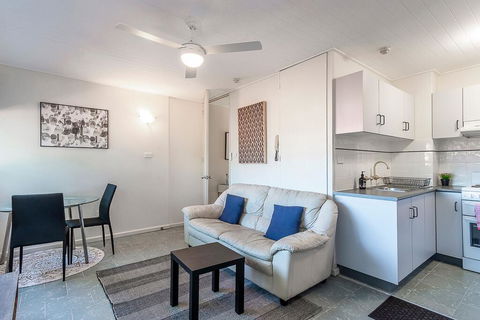 PADDINGTON PAD With PARKING & SMART TV & POOL - VIC Tourism 2
