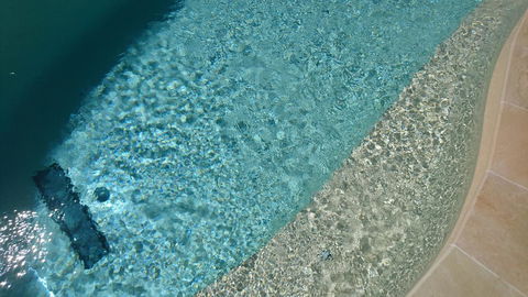 Palm Lakeside Holiday Home - Bowen, Whitsundays, Queensland - VIC Tourism 1