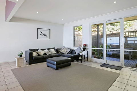 PANORAMA VIEWS - Spectacular Ocean Views - VIC Tourism 1