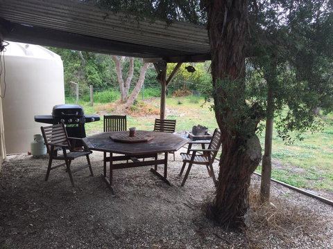 Paradise On The Boulevard - VIC Tourism 2