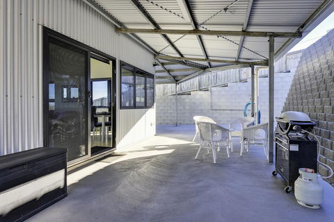 Park Beach Retreat - VIC Tourism 1
