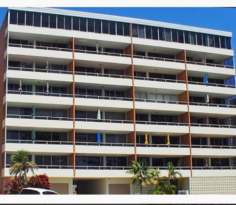 Park Towers Holiday Units - VIC Tourism 0
