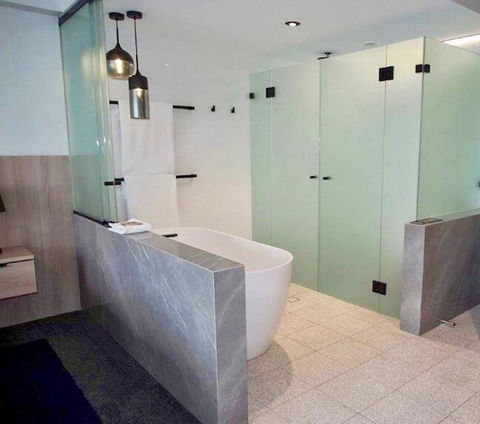 Pasadena Sydney - VIC Tourism 0