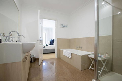 Peaceful Designer 2BR@ReserveStyle Mill Park - VIC Tourism 3