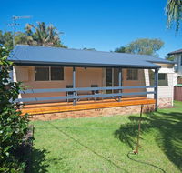 Pelican Palms - VIC Tourism