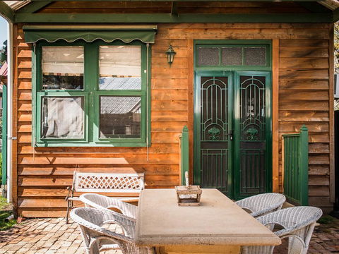 Peppercorns B&B - VIC Tourism 1