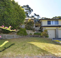 Pet Friendly Lentara St 10 - Fingal Bay - VIC Tourism