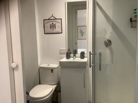 Petite Provence Cottage - VIC Tourism 3