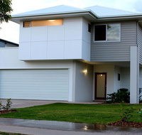 Petrie Beach Holiday Home