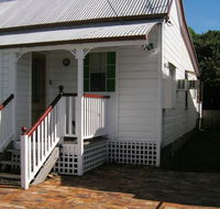 Pine Cottage - VIC Tourism