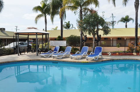 Pinjarra Resort - VIC Tourism 2