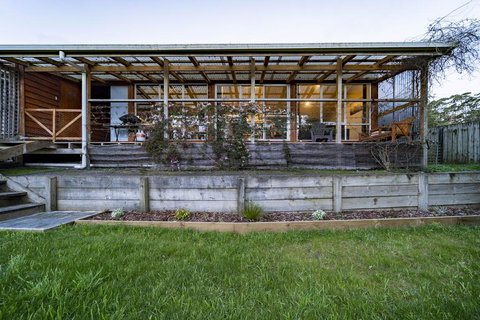 Platypus Waters B&B - VIC Tourism 2