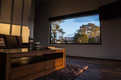 Pomonal Estate Mt Cassell Villa - VIC Tourism 3