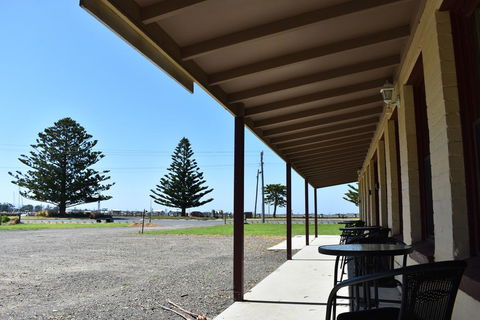 Port Albert Motel - VIC Tourism 3